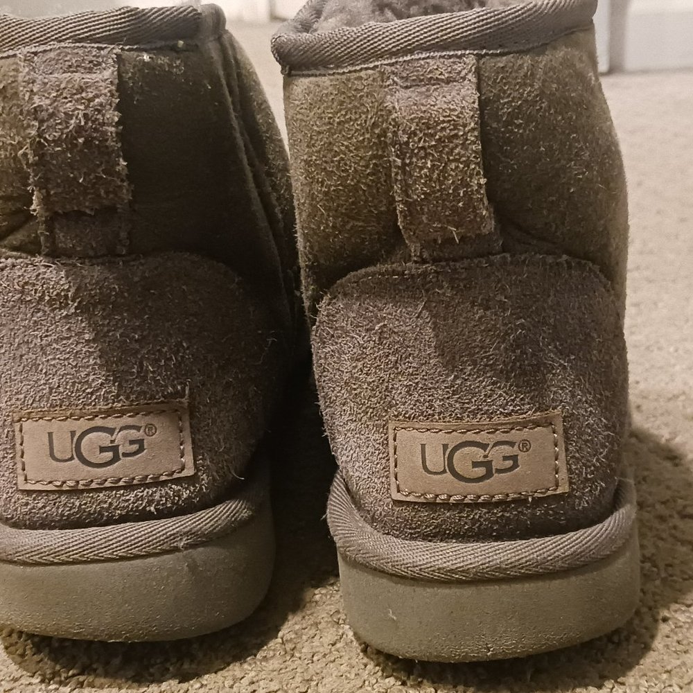 WOMEN GRAY MINI UGG BOOTS